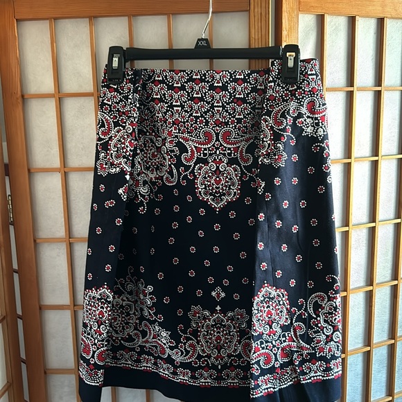 Talbots summer skirt excellent condition never worn - Picture 2 of 3